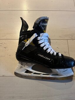 BAUER ULTRASONIC VEĽKOSŤ 5,5 fit1 - 2