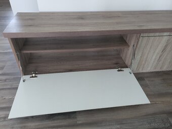 Skrinka pod TV - 2