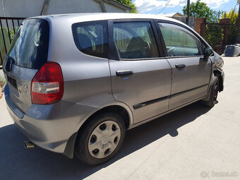 HONDA JAZZ 1,2B 57KW RV.2007 - 2