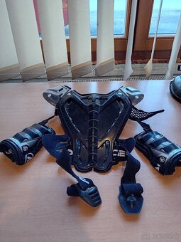 Acerbis chránič tela - 2
