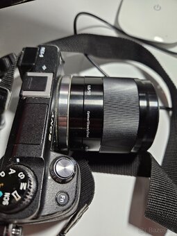 Sony SEL50F18 pevný 50mm objektív e-mount, čierny - 2
