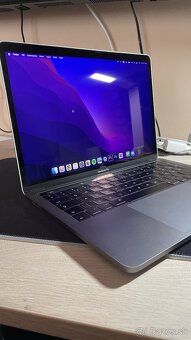 Apple MacBook Pro 13 A1706 | i5 | 8GB | 500GB | - 2
