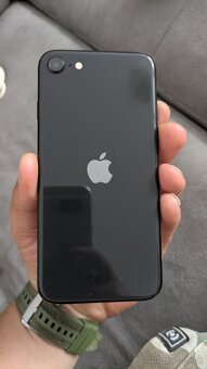 Vymenim iPhone SE2020 64GB - 2