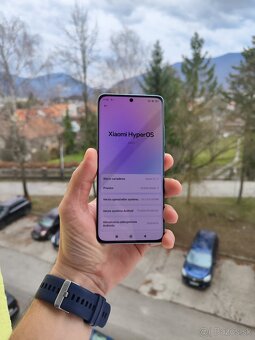Predám Xiaomi 12 5G 8/256GB Top stav - 2
