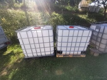1000 litrova nádrž, ibc kontajner 1000 litrova - 2