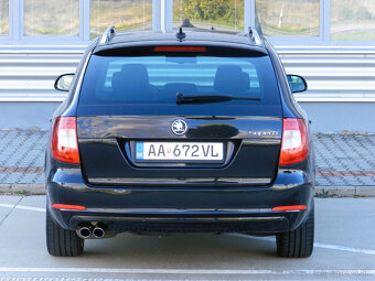 Škoda Superb Combi 2.0 TDI CR 170k Elegance DSG Webasto - 2