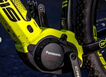 Crussis PAN Largo 9.8 L GX Ultimate - 2