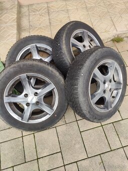 Dezent 4x98 s pneumatikami - 2