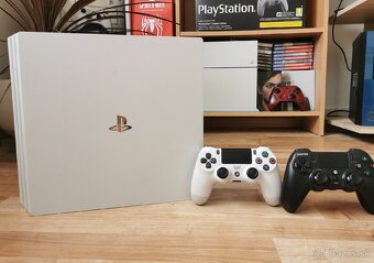 PS4 PRO 1TB Glacier White - 2