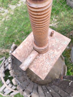 Predám lis na ovocie - 2