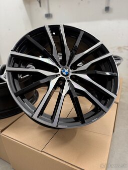 Nepoužité hliníkové disky 5x112 R22 BMW X5 X6 X7 Style 744M - 2
