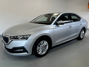 Škoda Octavia 1.5 TSi 110 kw rv 2022 koupeno v čr 1 maj. - 2