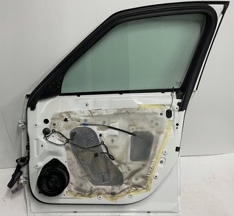 Opel Zafira C 2012- pravé predné dvere - 2