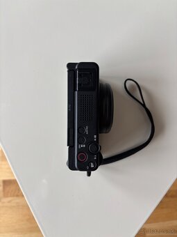 Sony ZV1-F - 2
