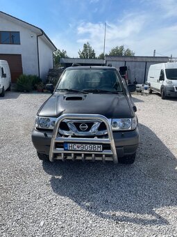 Nissan Terrano - 2