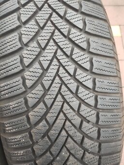 Zimné pneu.Bridgestone 235/65R17 - 2