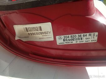 Zadné svetlo Mercedes 2048203664R - 2