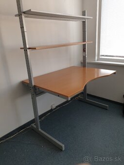 Predám Stôl Do Dielne Alebo Pracovne. - 2
