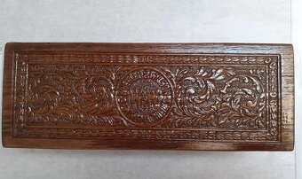 Drevená vyrezávaná krabička - 2