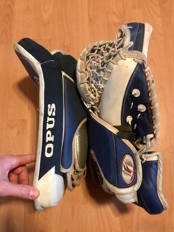 Lapačka a vyrážačka Opus fighter 2000. - 2