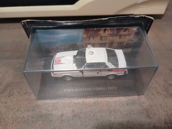1:43 Ford Mustang Cobra 1981 - 2