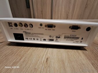 Predám projektor Optoma ES520 - 2
