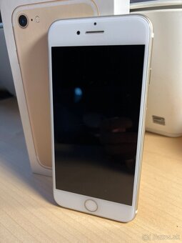 iPhone 7 gold - 2