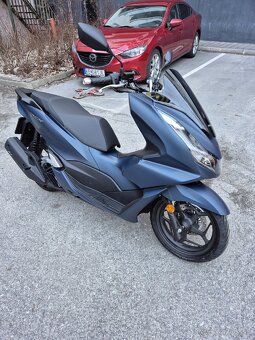 Honda pcx 125 Reservé do 9.6.2025 - 2