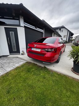Škoda Superb 2.0 TDi sportline dsg - 2