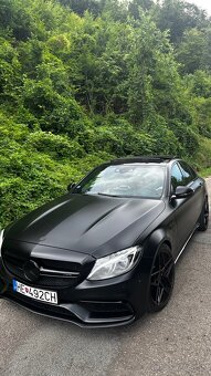 Predám Mercedes Benz AMG C63s - 2