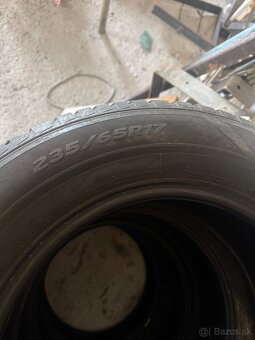 Zimne pneu 235/65r17 - 2