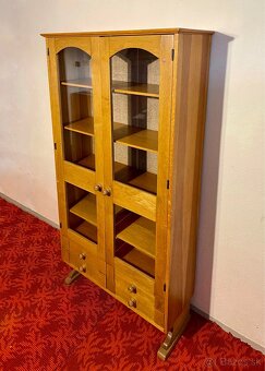 Vitrína a Skriňa - 2