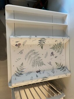 Prebaľovací pult - 2