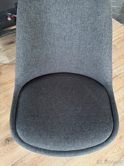 Jedálenské stoličky - 2