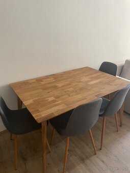 Jedálenský stôl - 2