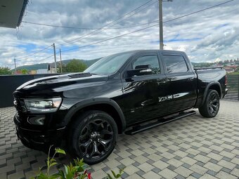 Dodge Ram 1500 šport 4x4 - 2