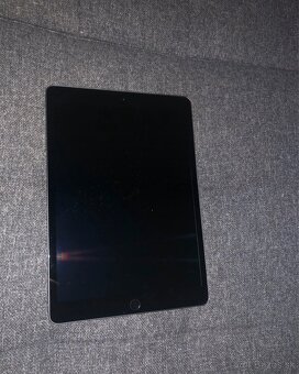iPad 7 gen. - 2