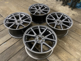 Tesla Model 3 Aero 5x114.3 R18 - 2