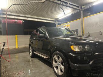 BMW X5 W8 - 2