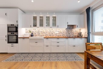 ZNÍŽENÁ CENA Nadštandardný 3-izbový byt s balkónom - 2