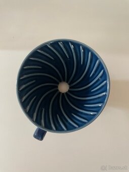 Hario dripper a server pre prípravu filtrované kávy - 2