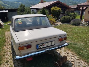 Lada 21011 - 2