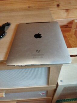 Ipad,reprák,hodinky - 2