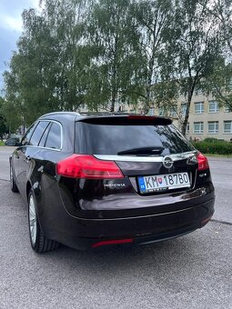 Insignia SPORT TOURER SW - 2