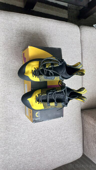 Lezečky La Sportiva Katana Laces Yellow/Black 41,5 - 2