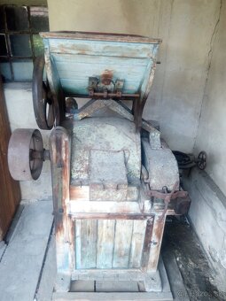 Kamenný šrotovnik - 2
