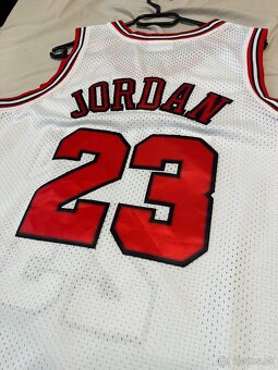 MICHAEL JORDAN BULLS DRES VEĽKOSŤ XL - 2