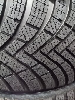 225/50 R17 98V XL Hankook zimné - 2