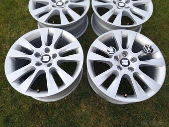 Alu Disky Seat R17 5x112 Et39 7J Škoda Audi Volkswagen - 2