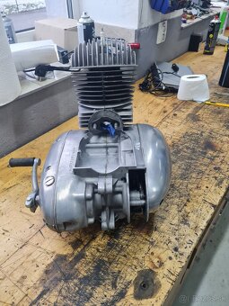 Motor CZ 175 - 2